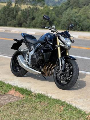 HONDA CB 1000R 